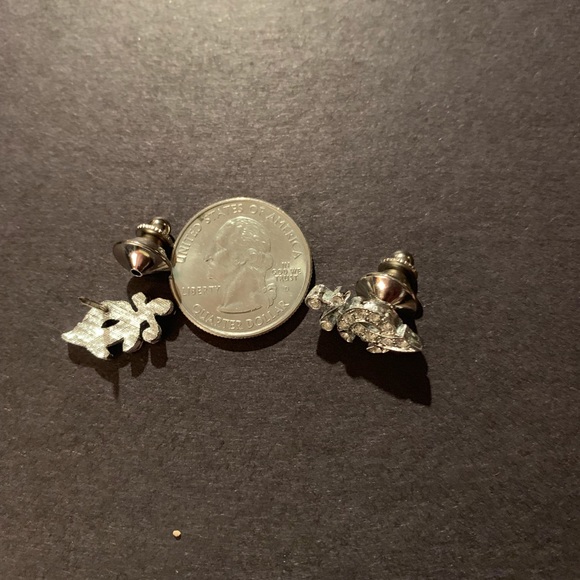 Shriner’s Lapel Pin with Rhinestones - Picture 8 of 8